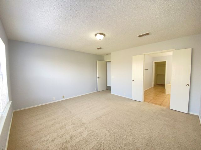 5204 Vista Verde Drive, Arlington, TX 76017