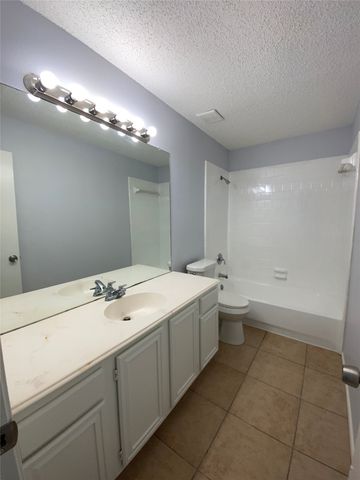 5204 Vista Verde Drive, Arlington, TX 76017