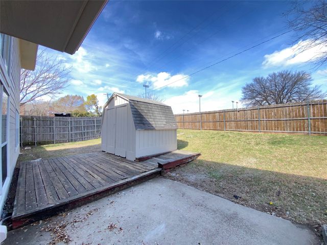 5204 Vista Verde Drive, Arlington, TX 76017