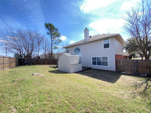 5204 Vista Verde Drive, Arlington, TX 76017