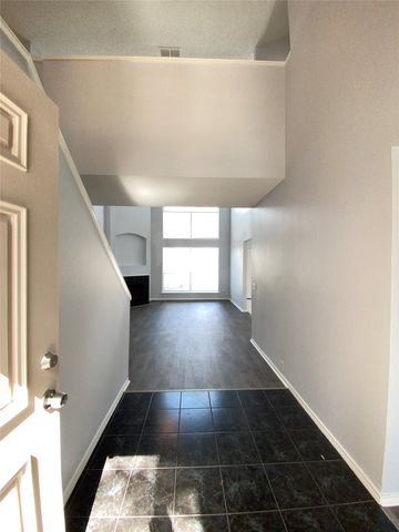 5204 Vista Verde Drive, Arlington, TX 76017