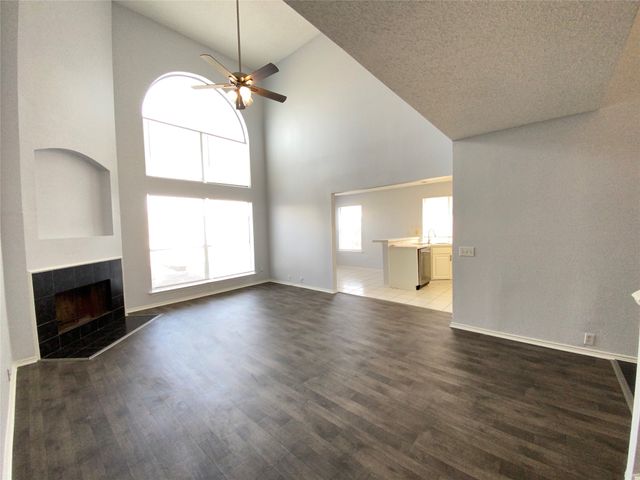 5204 Vista Verde Drive, Arlington, TX 76017