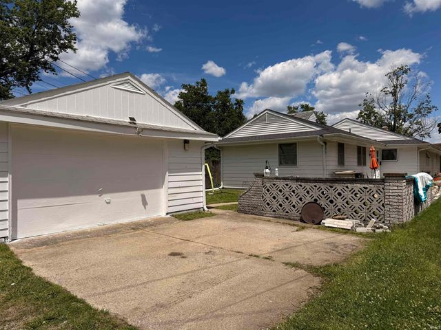 1101 Elliott Street, South Bend, IN 46628