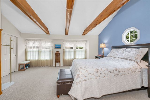 80 Heritage Dr 80, Tewksbury, MA 01876