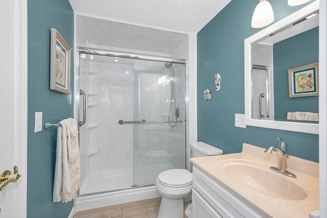 80 Heritage Dr 80, Tewksbury, MA 01876