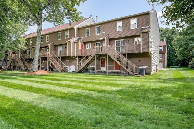 80 Heritage Dr 80, Tewksbury, MA 01876