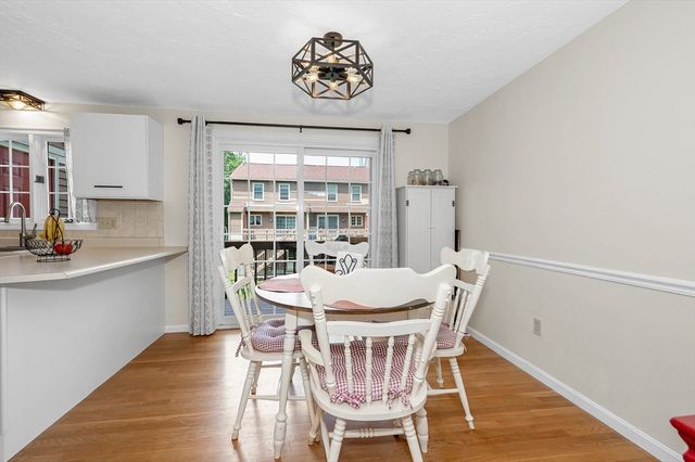 80 Heritage Dr 80, Tewksbury, MA 01876