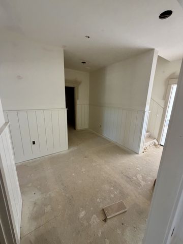400 Jake Link Rd, Cottontown, TN 37048