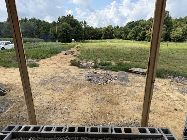 400 Jake Link Rd, Cottontown, TN 37048