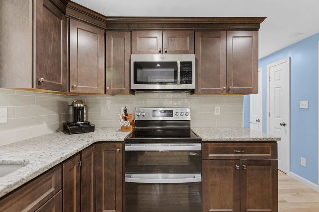 19 Claire Avenue, Derry, NH 03038