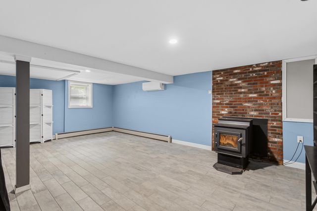 19 Claire Avenue, Derry, NH 03038