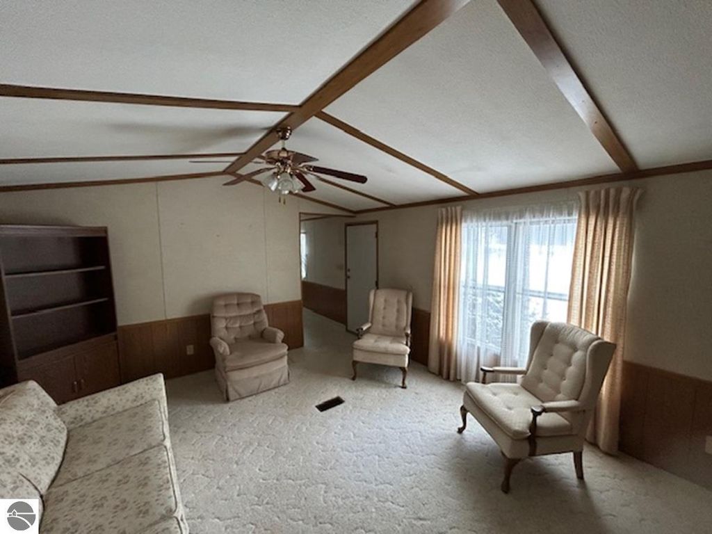 Image 10 of property listing at 6189 Wildwood Drive, Elwell, MI 48832