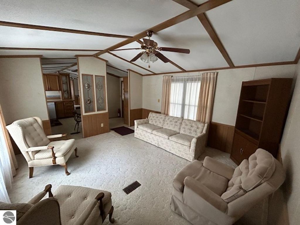 Image 11 of property listing at 6189 Wildwood Drive, Elwell, MI 48832