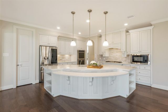 16619 Wolf Pass Drive, Cypress, TX 77433