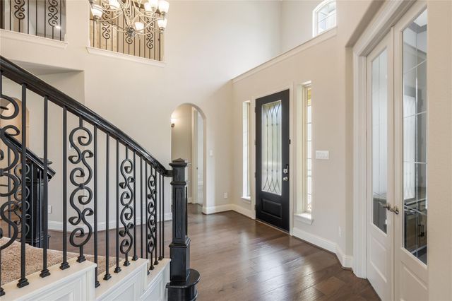 16619 Wolf Pass Drive, Cypress, TX 77433