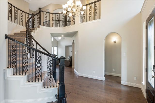 16619 Wolf Pass Drive, Cypress, TX 77433