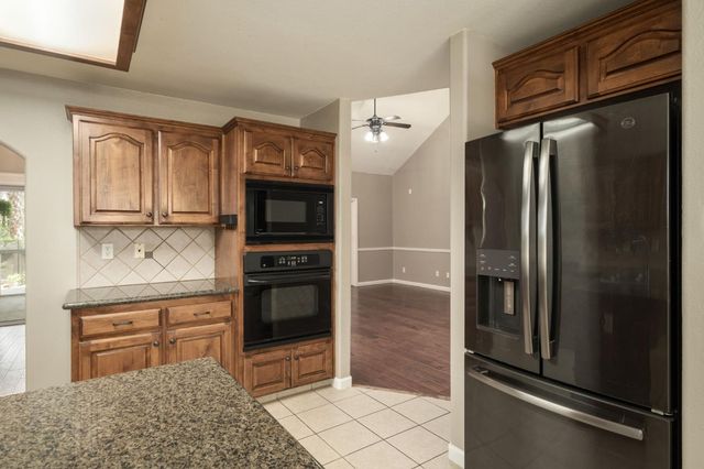 147 Everglade Avenue, Clovis, CA 93619