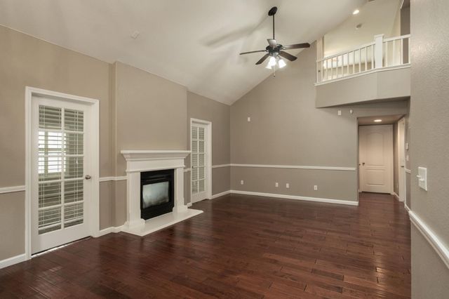 147 Everglade Avenue, Clovis, CA 93619