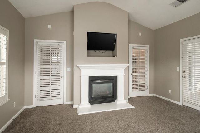 147 Everglade Avenue, Clovis, CA 93619