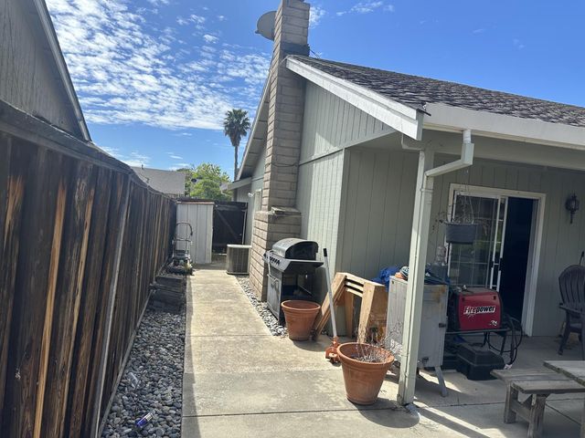 1455 Busca Drive, Tracy, CA 95376