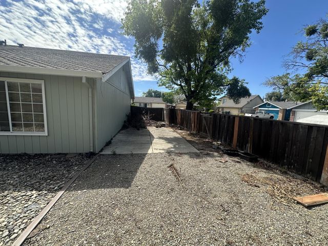 1455 Busca Drive, Tracy, CA 95376