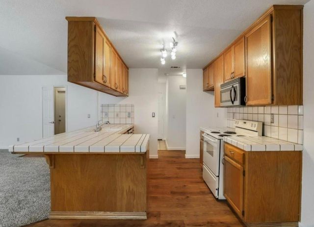 1455 Busca Drive, Tracy, CA 95376