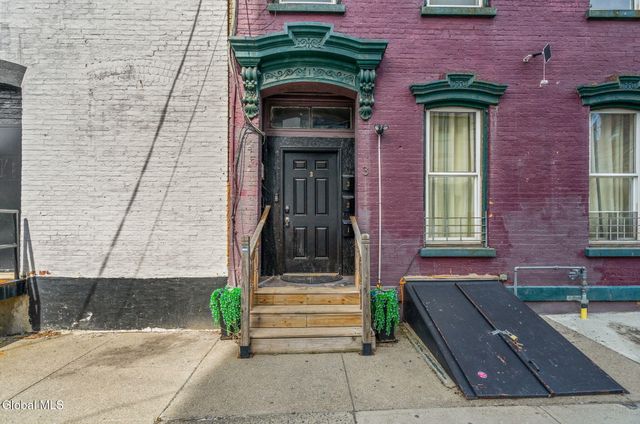 3 Sherman Street, Albany, NY 12210