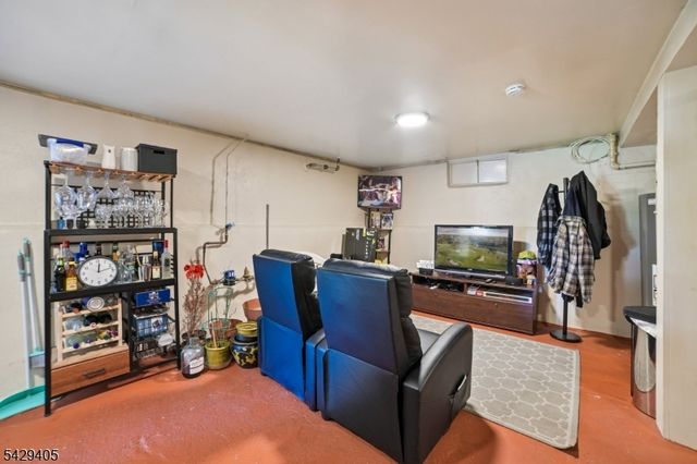 46 Phyllis Rd, West Orange Twp., NJ 07052