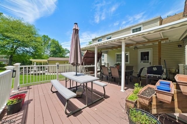 46 Phyllis Rd, West Orange Twp., NJ 07052