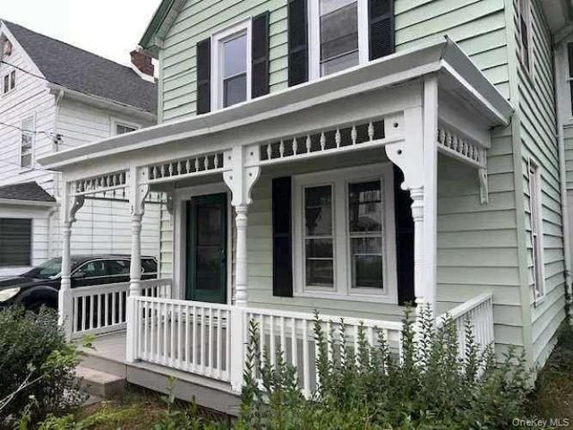 3 Allen Place, Poughkeepsie, NY 12601