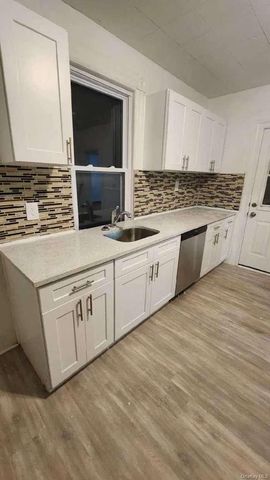 3 Allen Place, Poughkeepsie, NY 12601