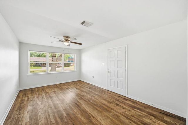 2409 Estate Drive, Deer Park, TX 77536