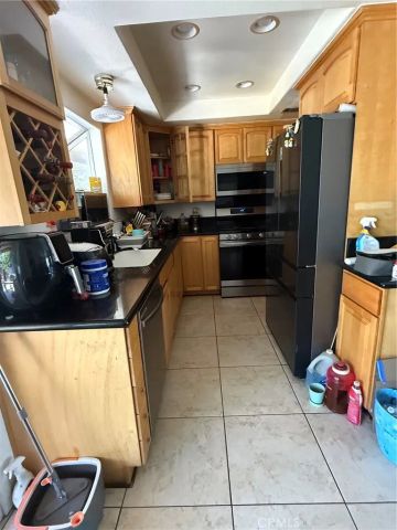 1057 W Carter Street, Rialto, CA 92376