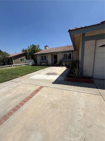 1057 W Carter Street, Rialto, CA 92376