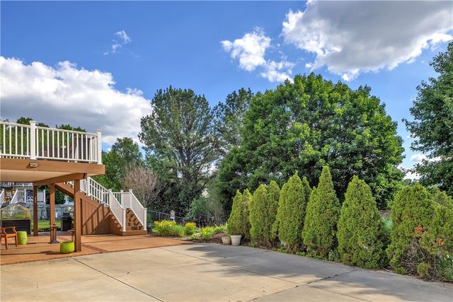 420 Lexington Drive, Hempfield Twp, PA 15601