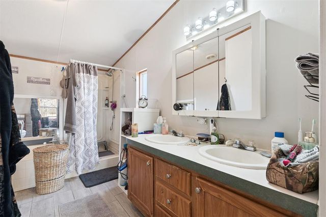 21700 Martin Road, Harrah, OK 73045