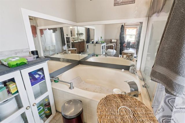 21700 Martin Road, Harrah, OK 73045