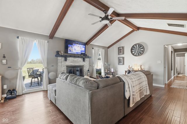 6880 W 100 N, Greenfield, IN 46140