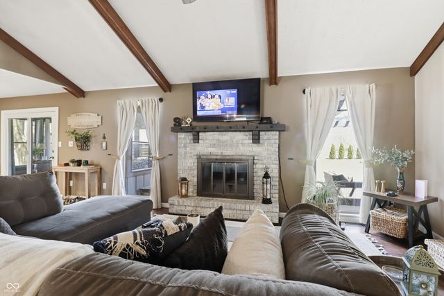 6880 W 100 N, Greenfield, IN 46140