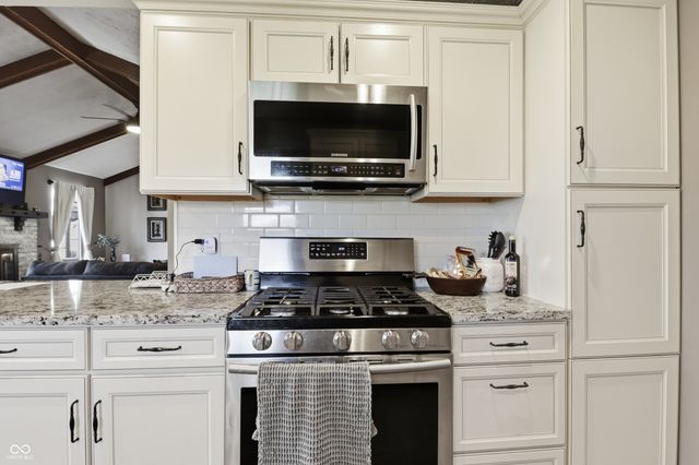 6880 W 100 N, Greenfield, IN 46140