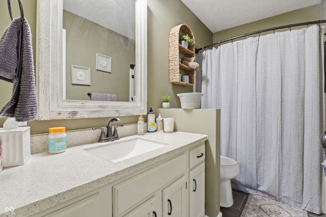 6880 W 100 N, Greenfield, IN 46140