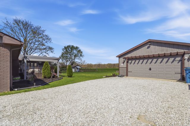 6880 W 100 N, Greenfield, IN 46140