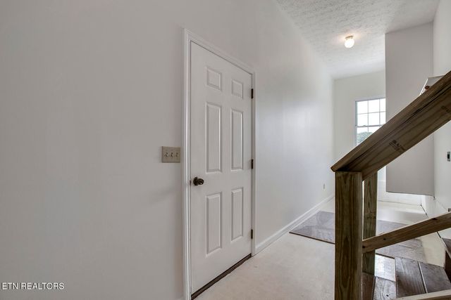3401 Waller Ferry Rd, Lenoir City, TN 37771