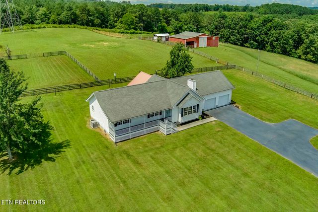 3401 Waller Ferry Rd, Lenoir City, TN 37771