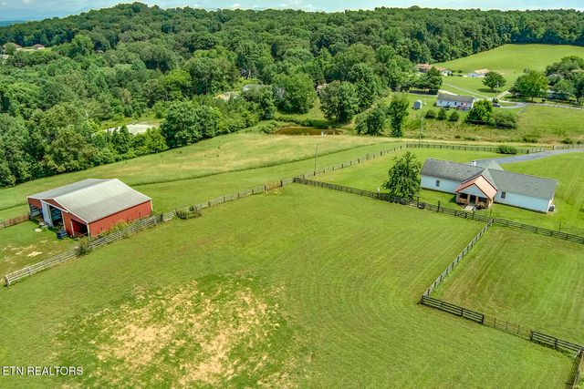 3401 Waller Ferry Rd, Lenoir City, TN 37771