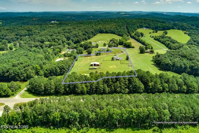3401 Waller Ferry Rd, Lenoir City, TN 37771