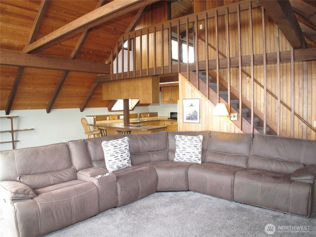 33610 J Place, Ocean Park, WA 98640