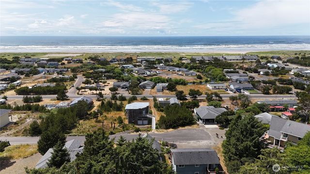 33610 J Place, Ocean Park, WA 98640