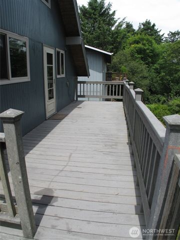 33610 J Place, Ocean Park, WA 98640