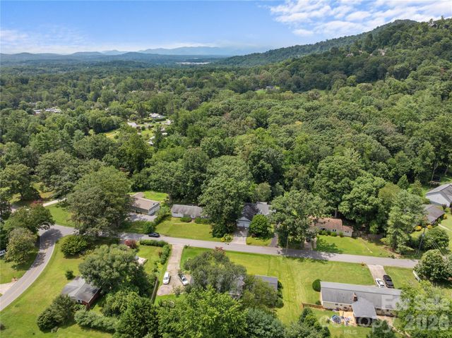 8 Keasler Road, Asheville, NC 28805